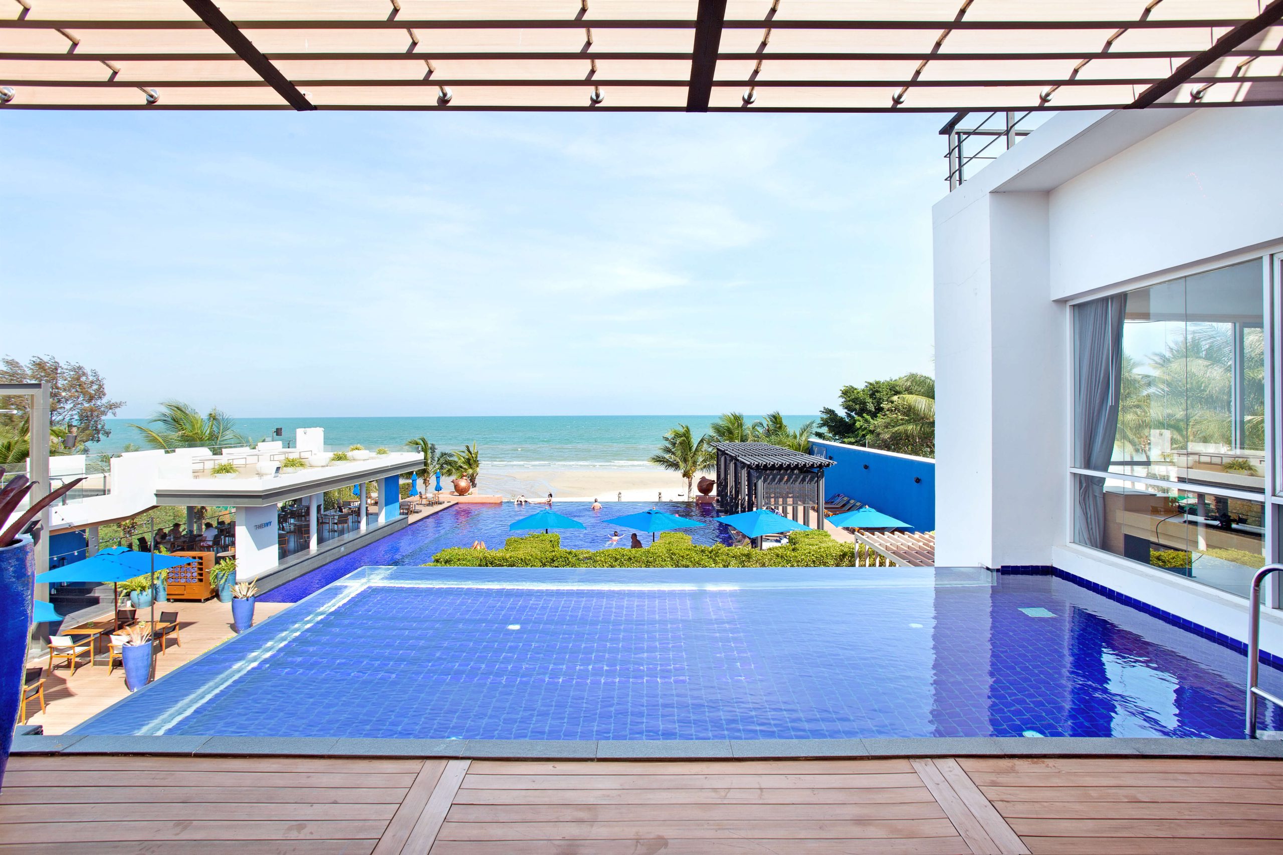 1-Bedroom Sea View Suite with Private Pool