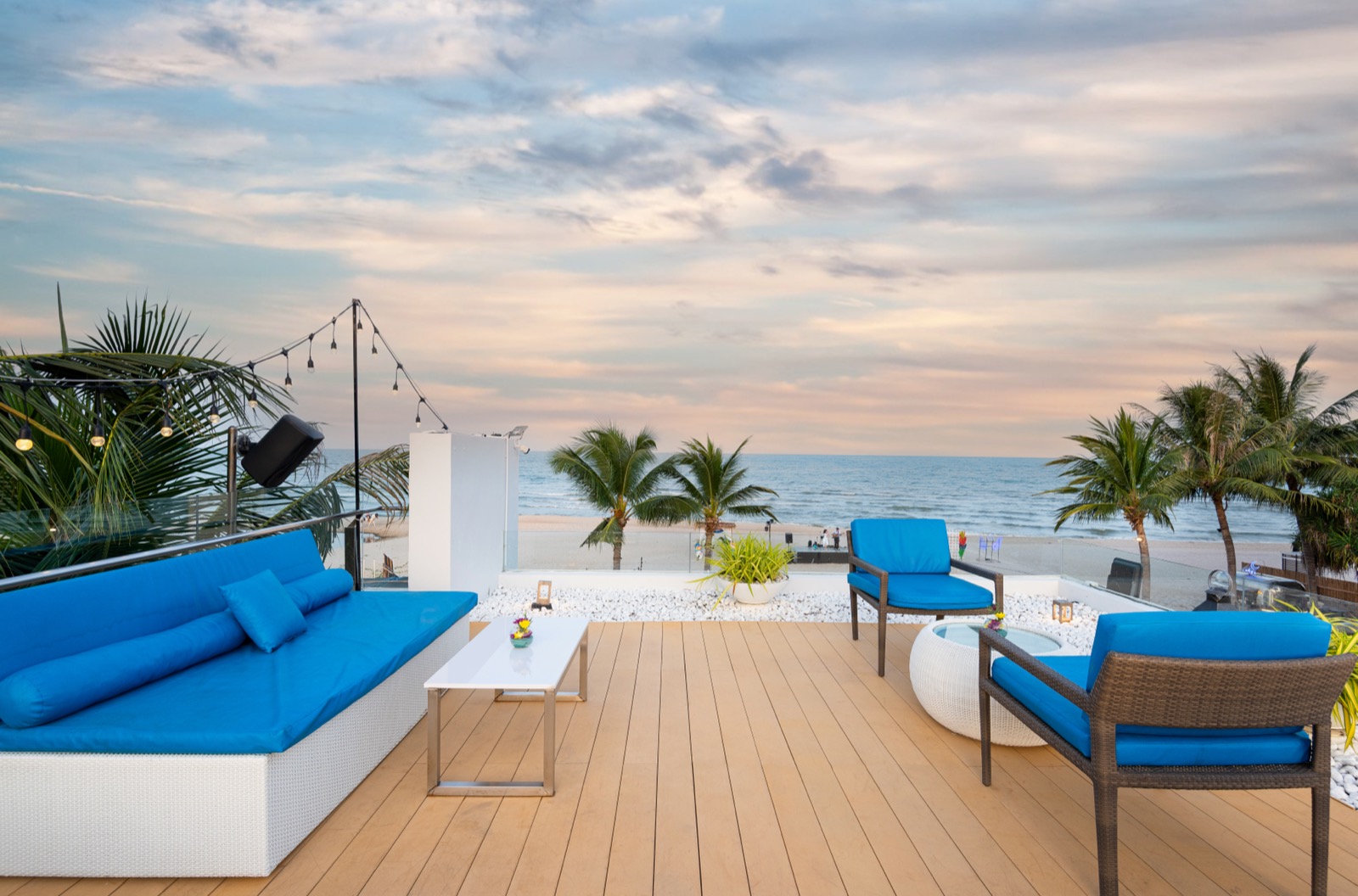 Ivy Ocean Lounge