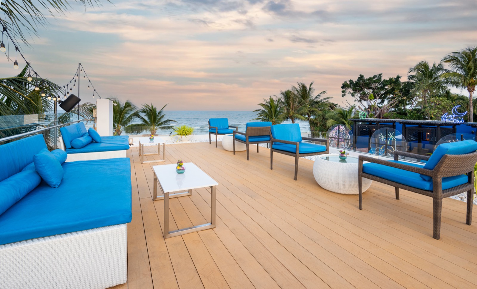 Ivy Ocean Lounge