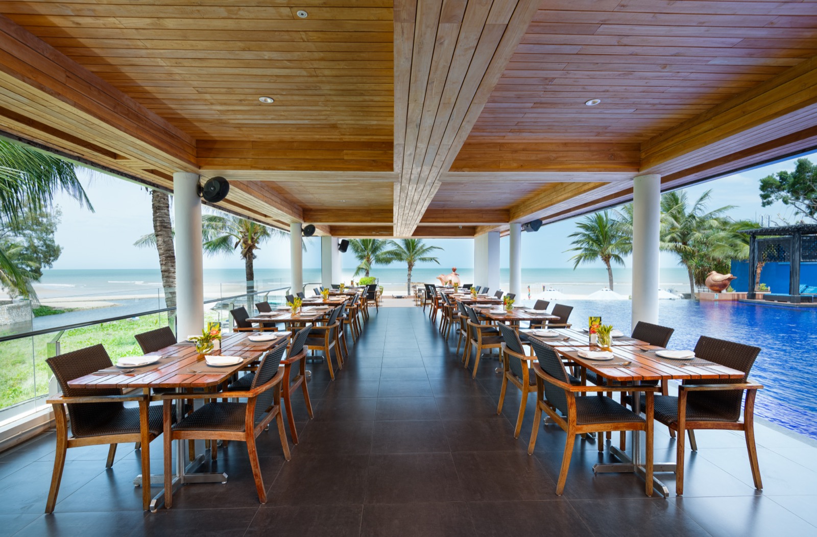 The Ivy Beachfront