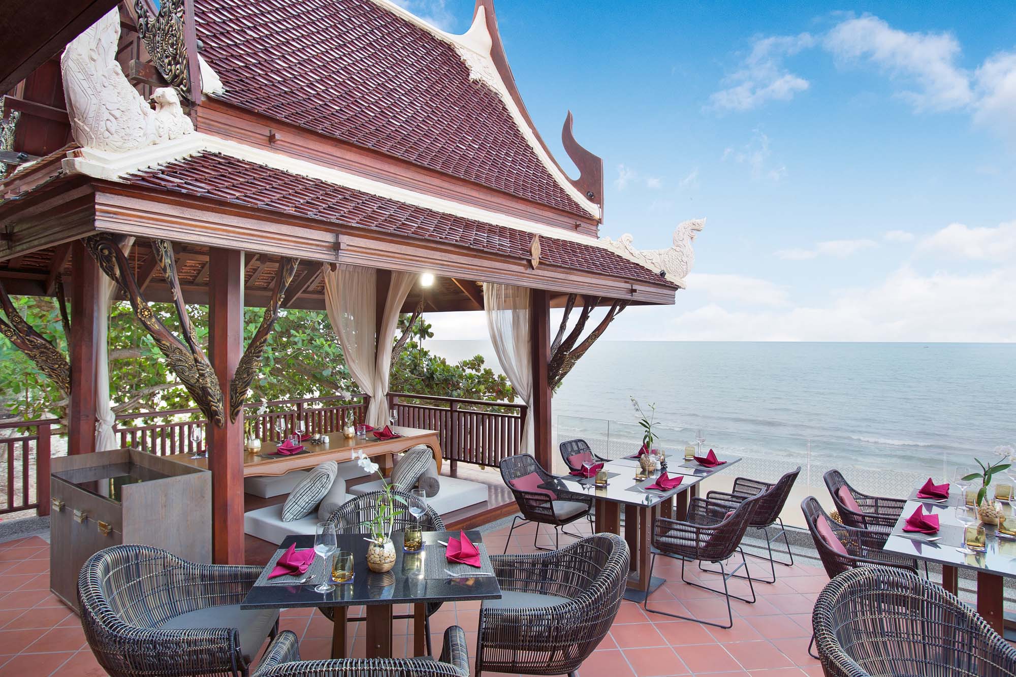 Dining at Aksorn Rayong