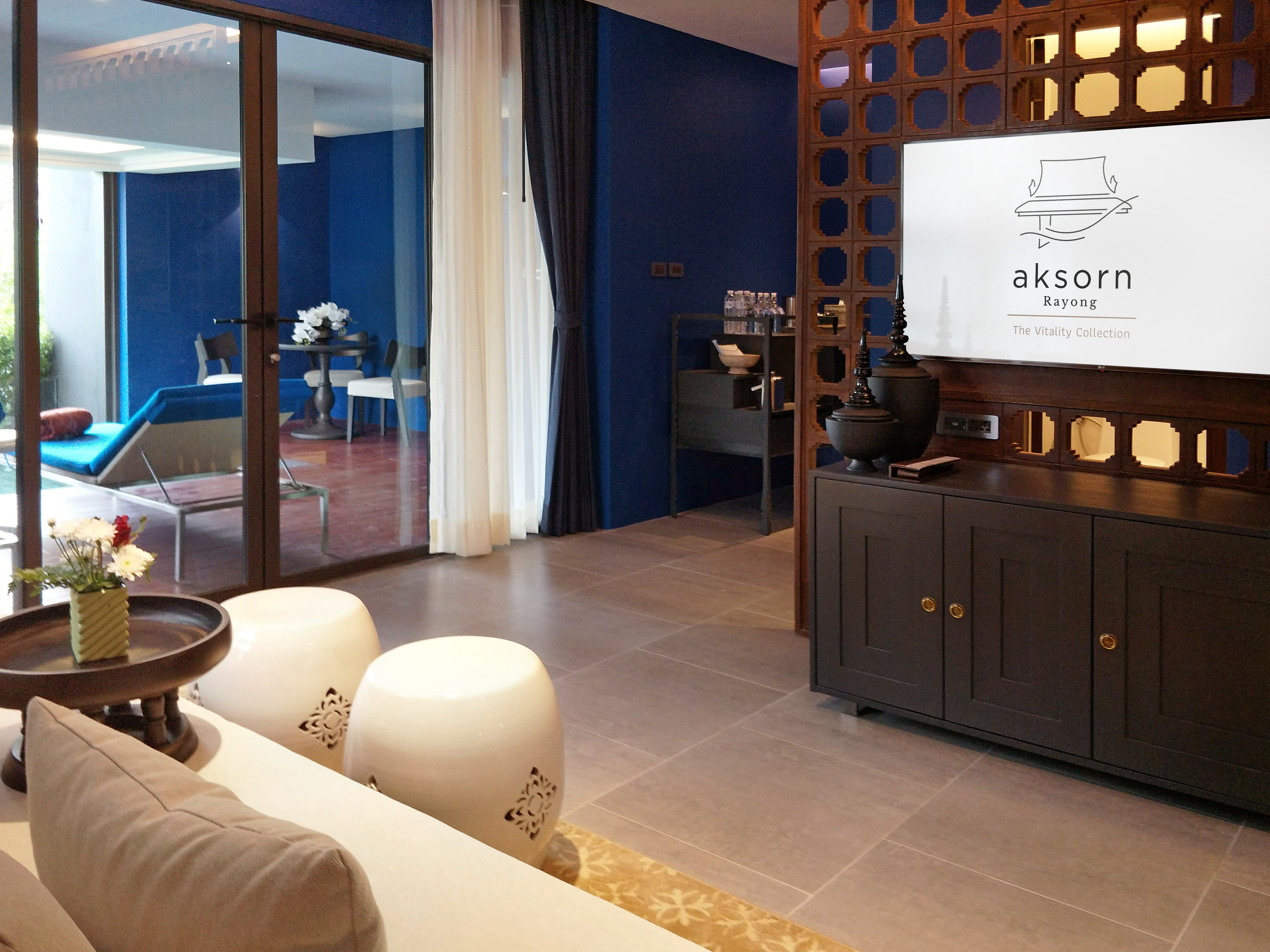 Executive Jacuzzi Suite at Aksorn Rayong