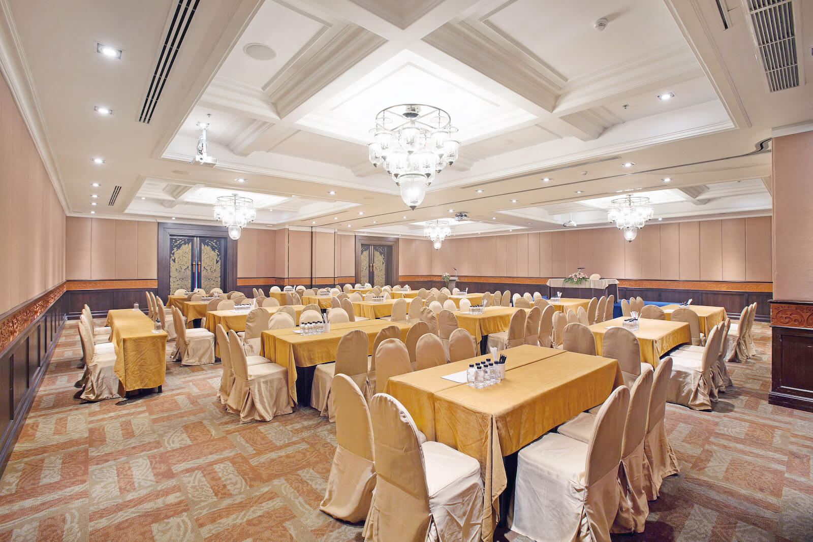 Meetings and events at Mida Grande Hotel Dhavaravati