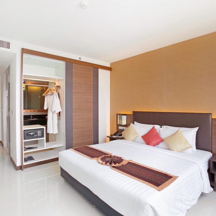 Deluxe-Chedi-View_03.jpg
