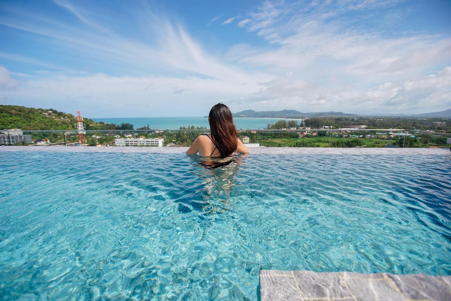 La Lune Rooftop Pool2