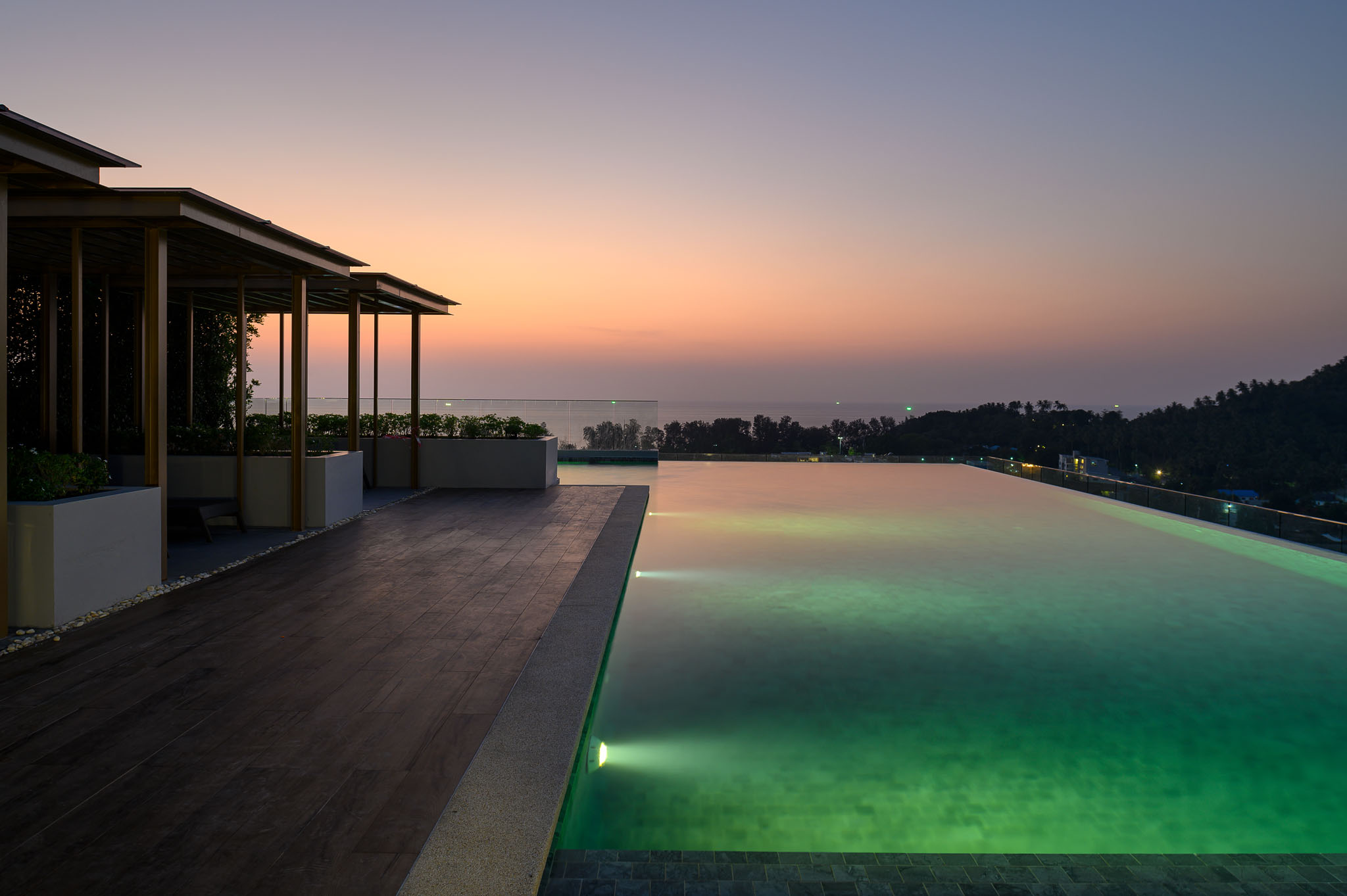 La Lune Rooftop Pool5