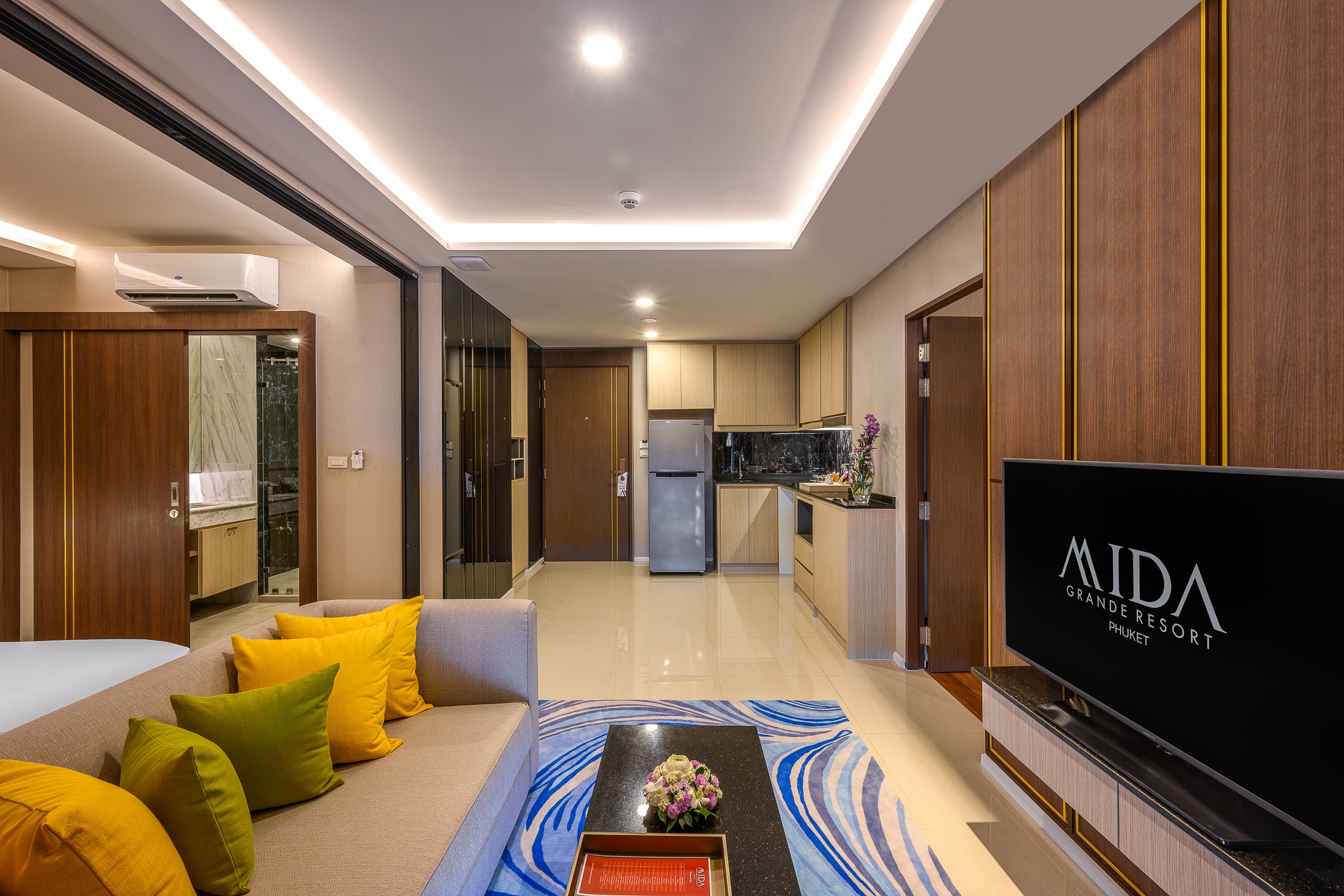 Grande 2 Bedroom with Jacuzzi6