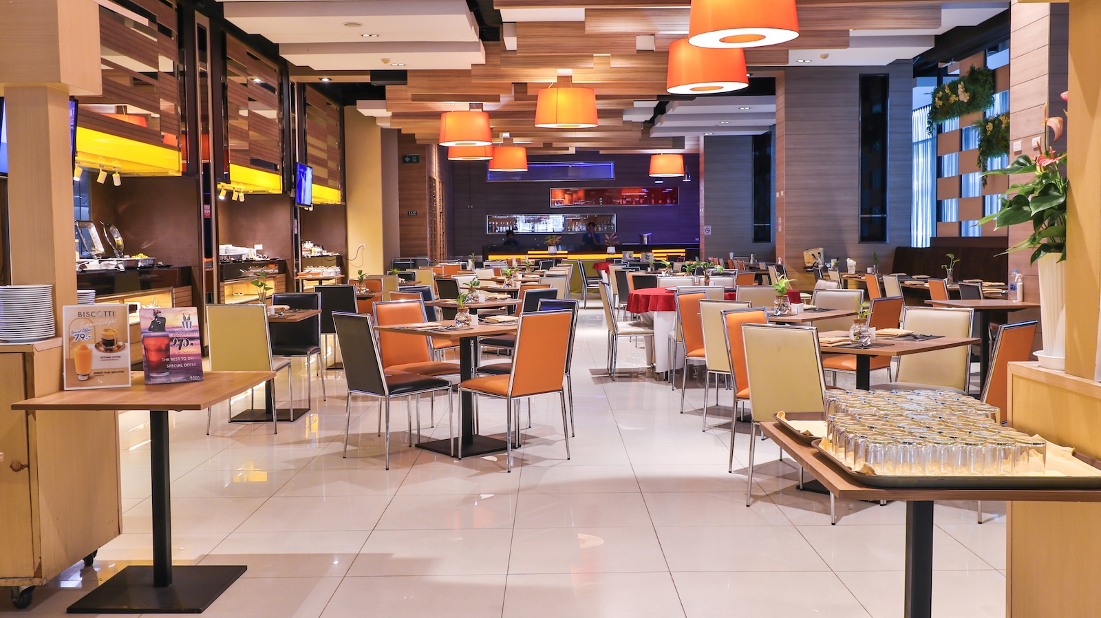 M Cafe all-day dining